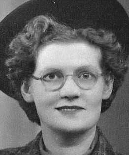 Photo of photos/Georgina McLennan 1913-2001 portrait